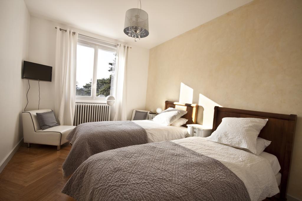 Bed and Breakfast La Maison De Roussille Francheville  Exterior foto